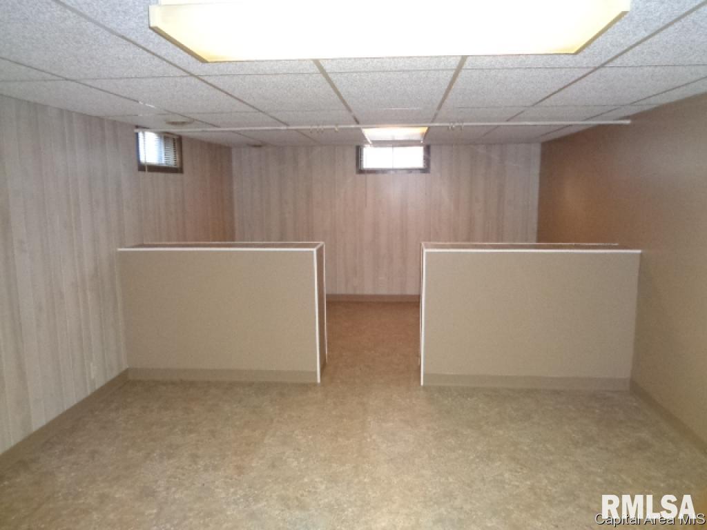 2231 East Enterprise Street Springfield, IL 62702 - Photo 17 of 28 Gallery Image 17