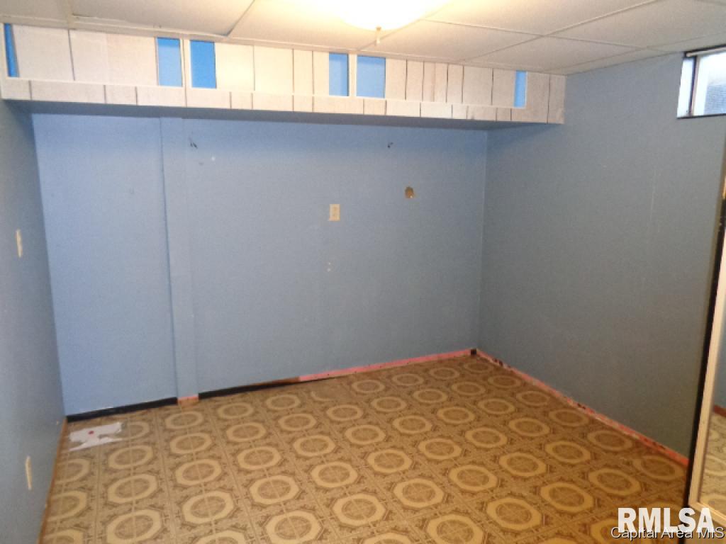 2231 East Enterprise Street Springfield, IL 62702 - Photo 22 of 28 Gallery Image 22