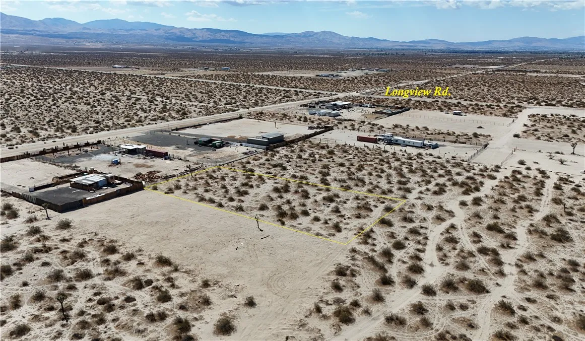 0 East Ave R 14 Littlerock, CA 93543 - Photo 2 of 5 a view of city and ocean