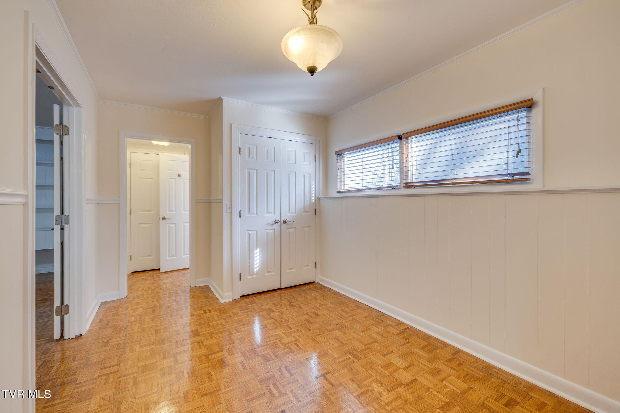 1209 Ridgeway Road Johnson City, TN 37601 - Photo 57 of 71 035