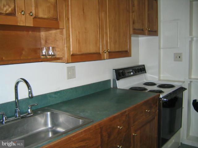 7242 Sindall Road Parkville, MD 21234 - Photo 11 of 16 Kitchen