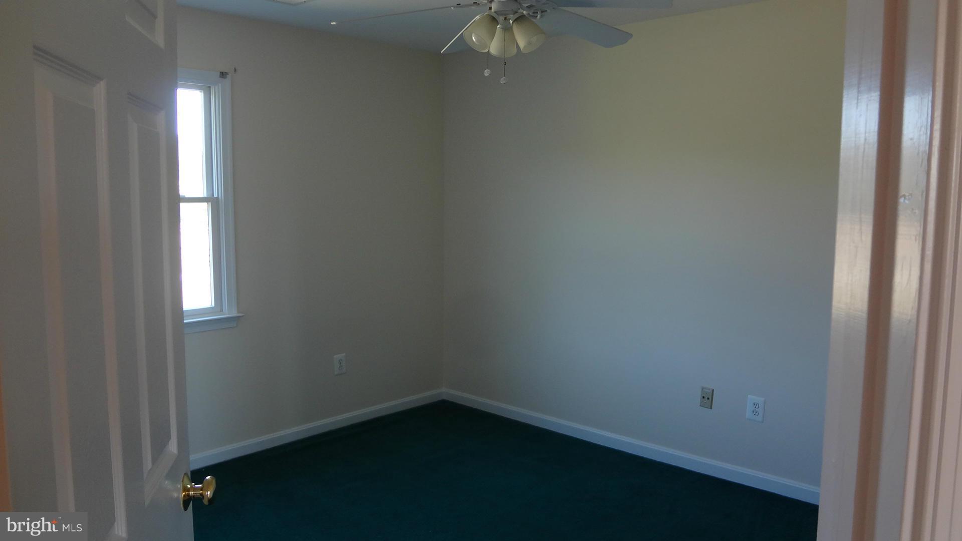 15900 Barnesville Road Boyds, MD 20841 - Photo 12 of 30 a small space with a window