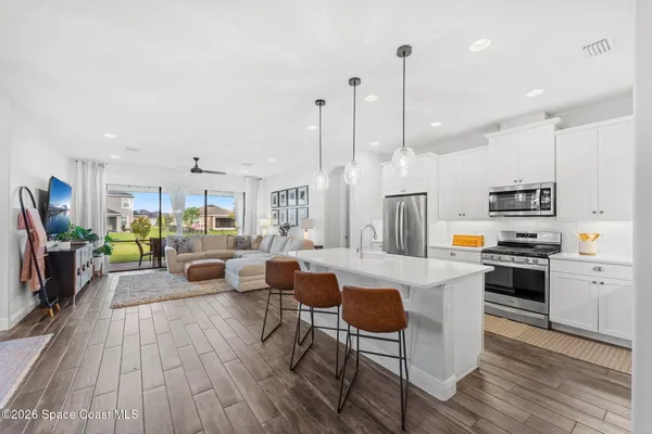 $660,000 | 8232 Paragrass Avenue, Melbourne, FL 32940