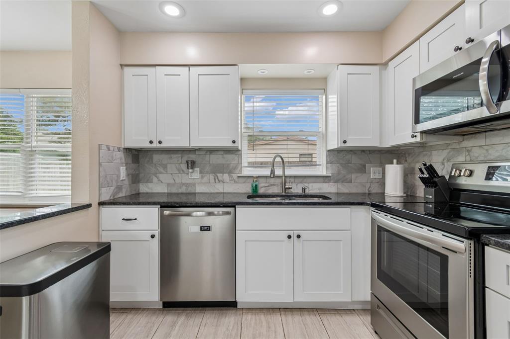 5501 82nd Avenue North Pinellas Park, FL 33781 - Photo 14 of 42