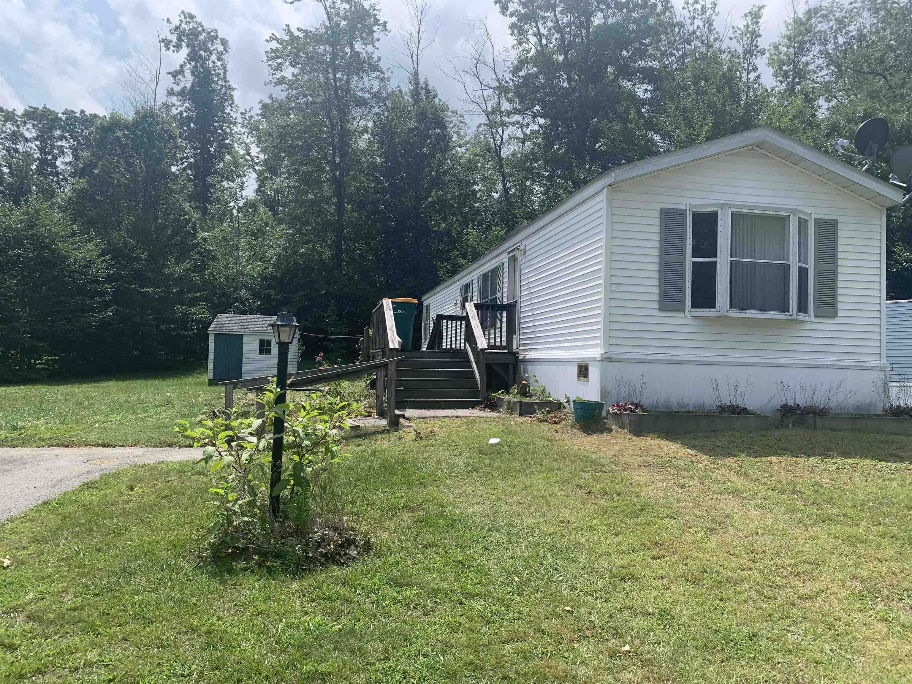 4 Henry Drive Rochester, NH 03839 - Photo 2 of 14