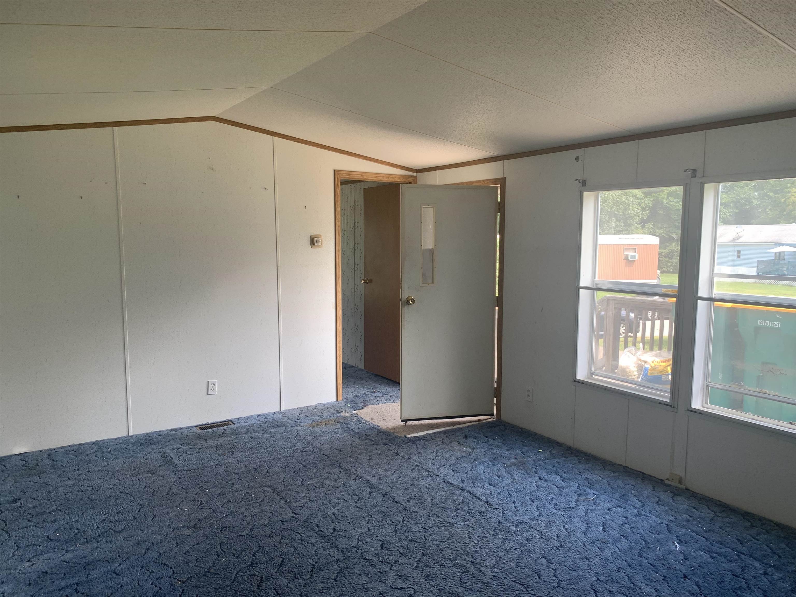 4 Henry Drive Rochester, NH 03839 - Photo 11 of 14