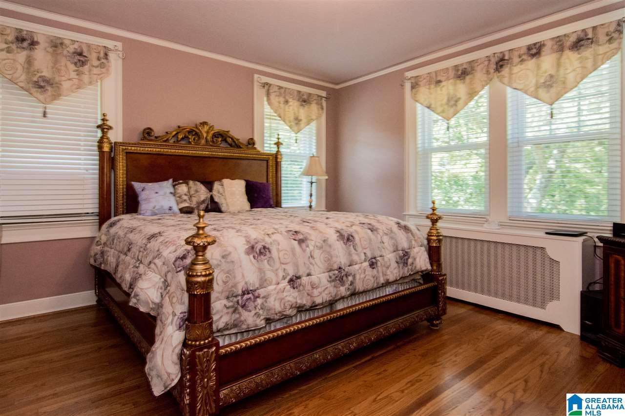 917 Shades Crest Road Birmingham, AL 35226 - Photo 37 of 50