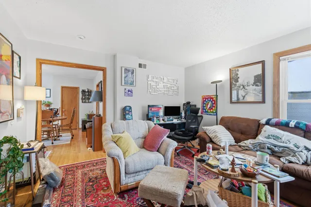 $349,900 | 1408 Washington Street Northeast, Minneapolis, MN 55413