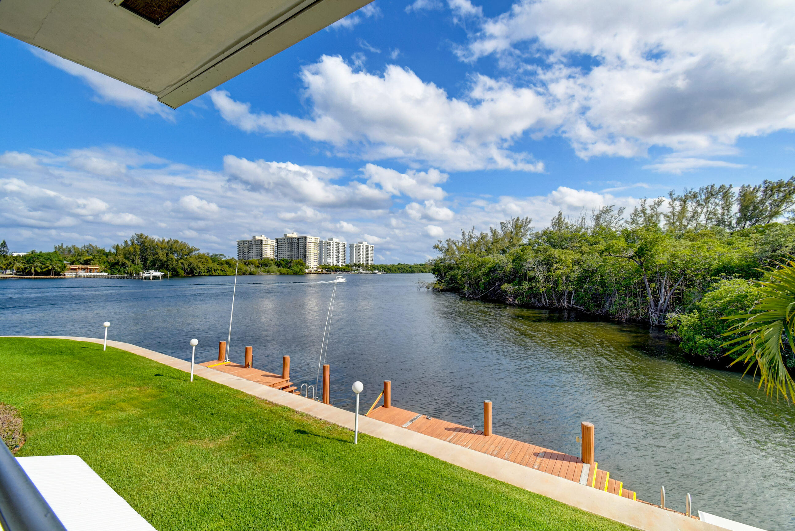 711 Northeast Harbour Terrace, Unit 4120 Boca Raton, FL 33431 - Photo 3 of 28 2 View SE 412