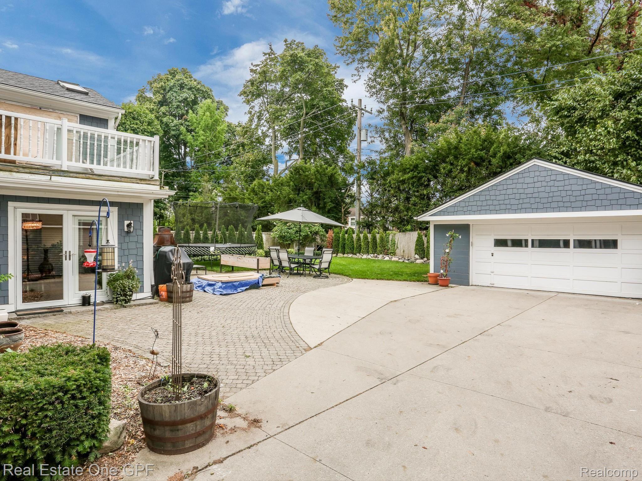 371 Lincoln Road Grosse Pointe, MI 48230 - Photo 51 of 55 371 Lincoln Rd Grosse Pointe-038-040-371 Lincoln0038-MLS_Size.jpg
