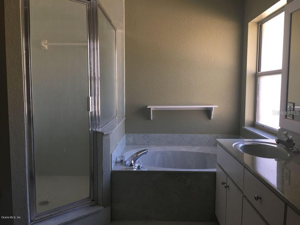 5322 Southwest 83rd Place Ocala, FL 34476 - Photo 2 of 24