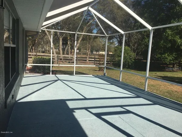 a view of outdoor space