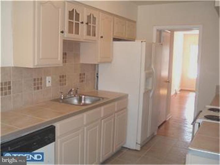 3705 West Country Club Road Philadelphia, PA 19131 - Photo 5 of 9 Gallery Image 5