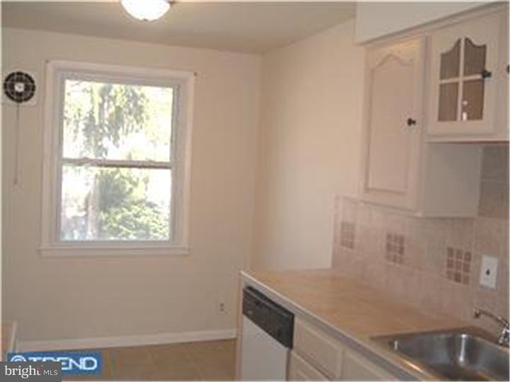 3705 West Country Club Road Philadelphia, PA 19131 - Photo 6 of 9 Gallery Image 6