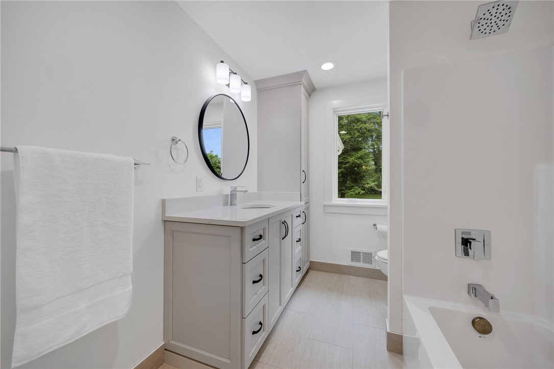 157 Crescent Hill Road Perinton, NY 14534 - Photo 32 of 47 BEAUTIFUL MAIN BATH WITH CUSTOM AMISH VANITY
