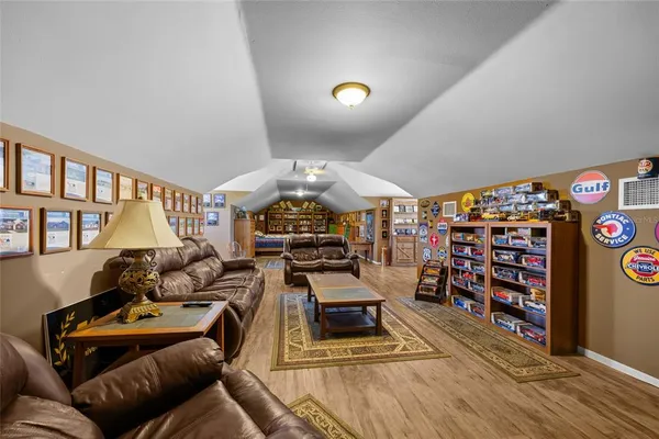 $2,500,000 | 550 South W Gabriel Place, Lake City, FL 32024