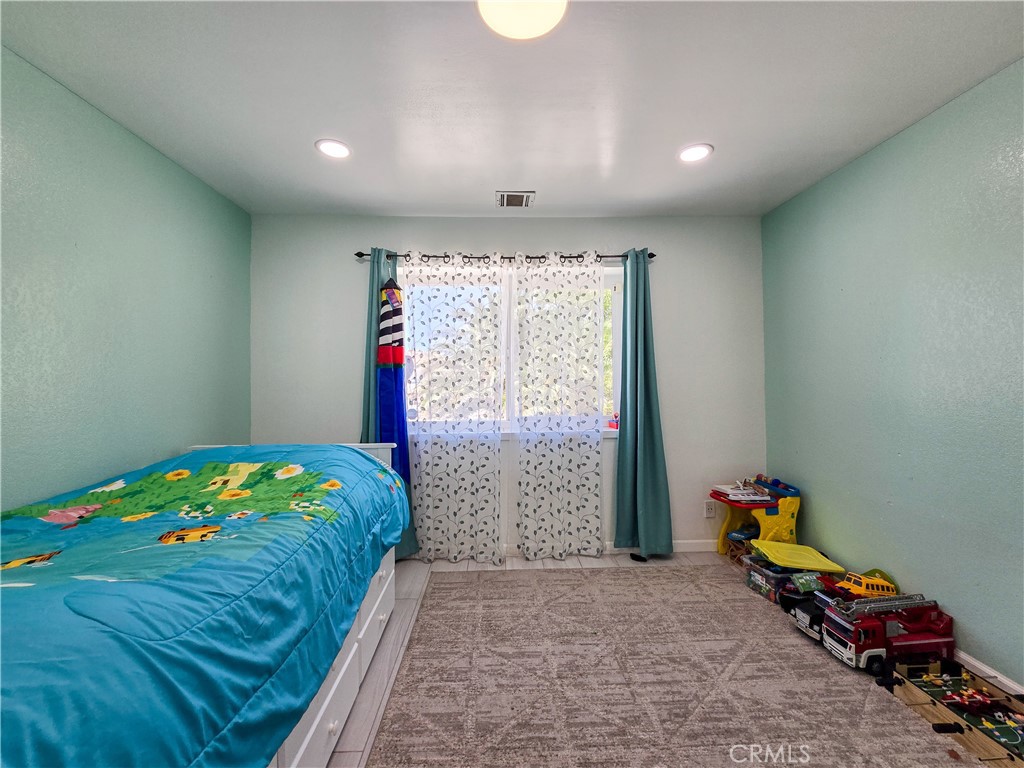 16081 Tude Road Apple Valley, CA 92307 - Photo 21 of 49 Gallery Image 21