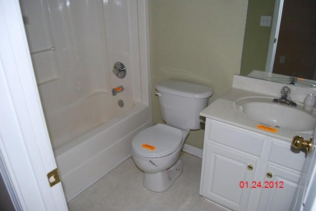 3405 Old Anderson Road, Unit 213 Antioch, TN 37013 - Photo 9 of 13 BATHROOM 2