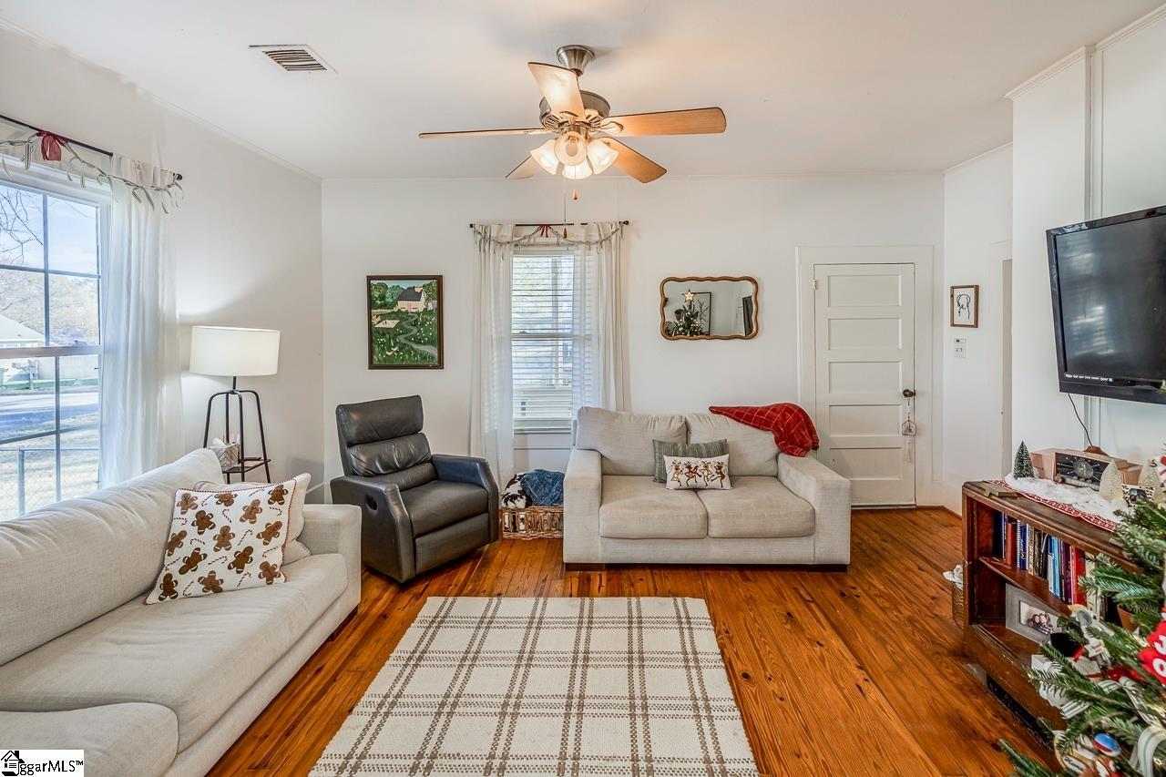 15 3rd Street Inman, SC 29349 - Photo 4 of 26
