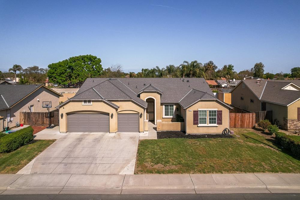 2311 Ranier Way Hanford, CA 93230 - Photo 1 of 39 Gallery Image 1
