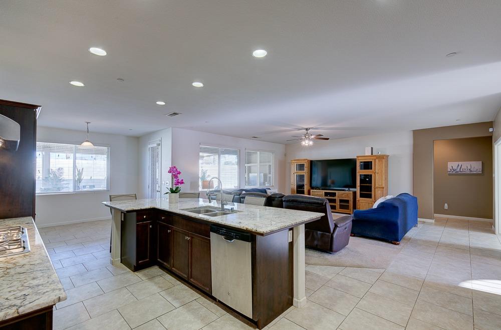 2311 Ranier Way Hanford, CA 93230 - Photo 26 of 39 Gallery Image 26