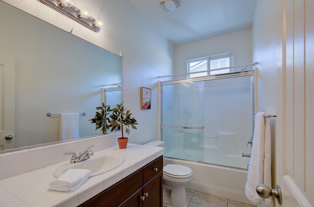 2311 Ranier Way Hanford, CA 93230 - Photo 30 of 39 Gallery Image 30