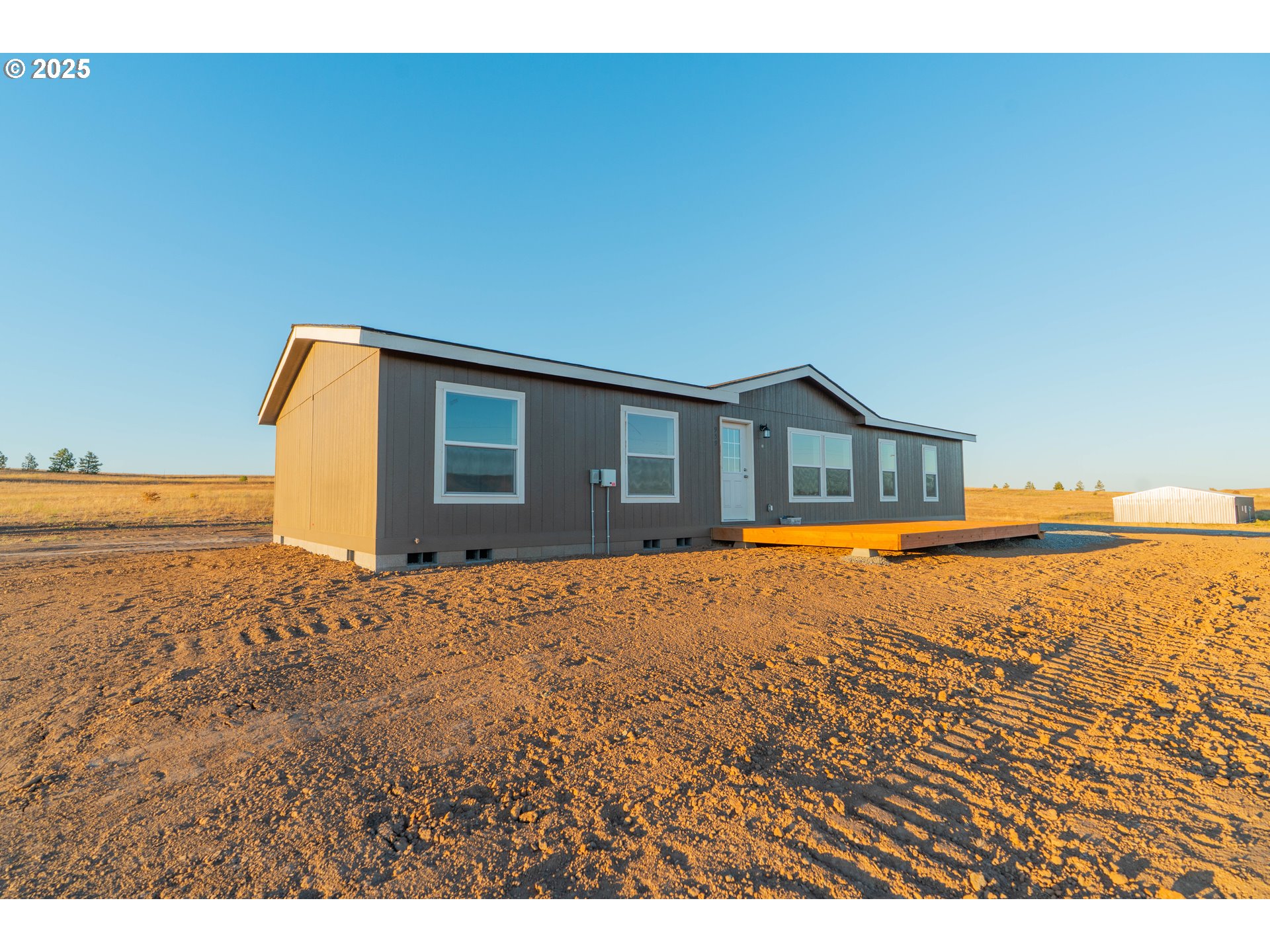 a house view with a swimming pool