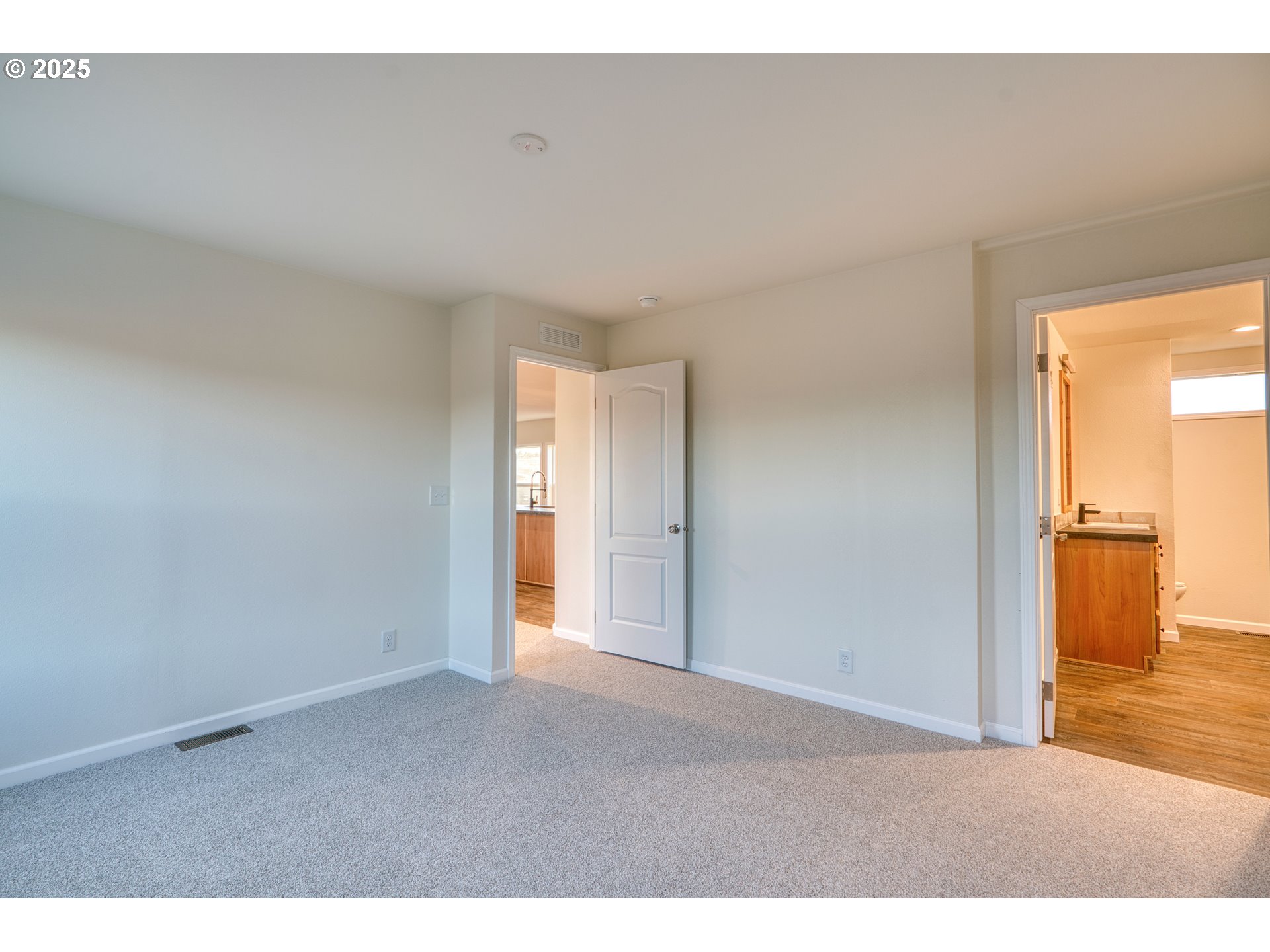 959 High Prairie Road Lyle, WA 98635 - Photo 26 of 34 a view of an empty room