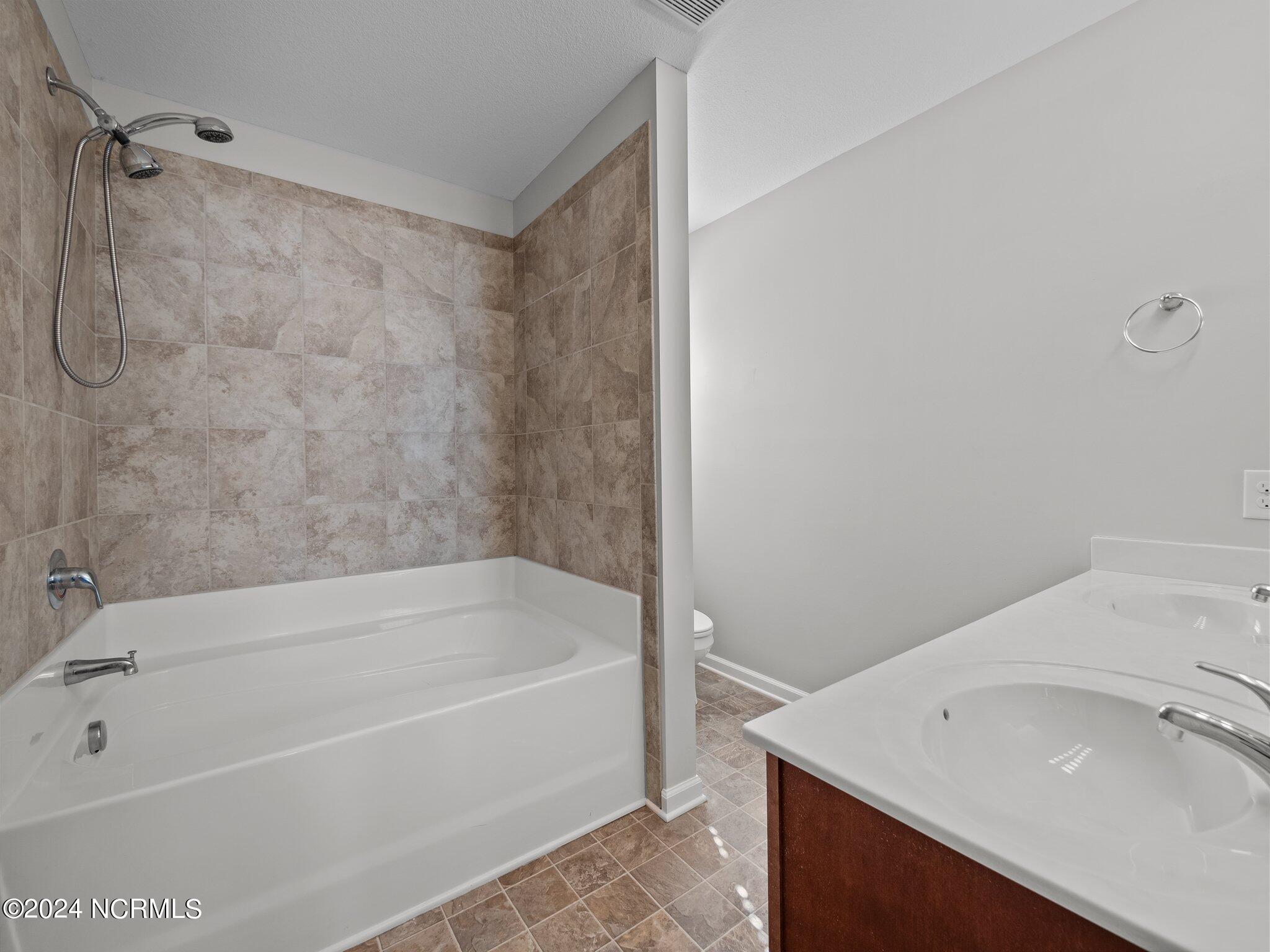 101 Clymer Court Hubert, NC 28539 - Photo 19 of 29 37-web-or-mls-PA180237