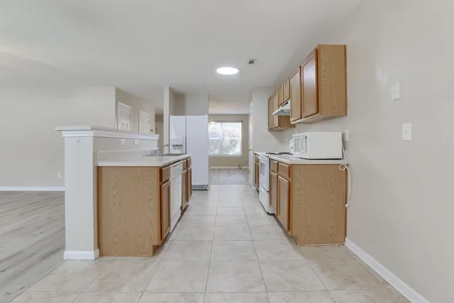 $1,875 | 103 McNair Drive, Crestview, FL 32539