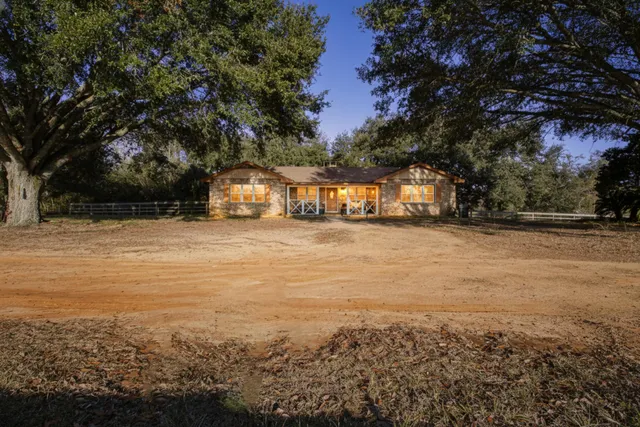 $625,000 | 5723 Highway 2, Westville, FL 32464