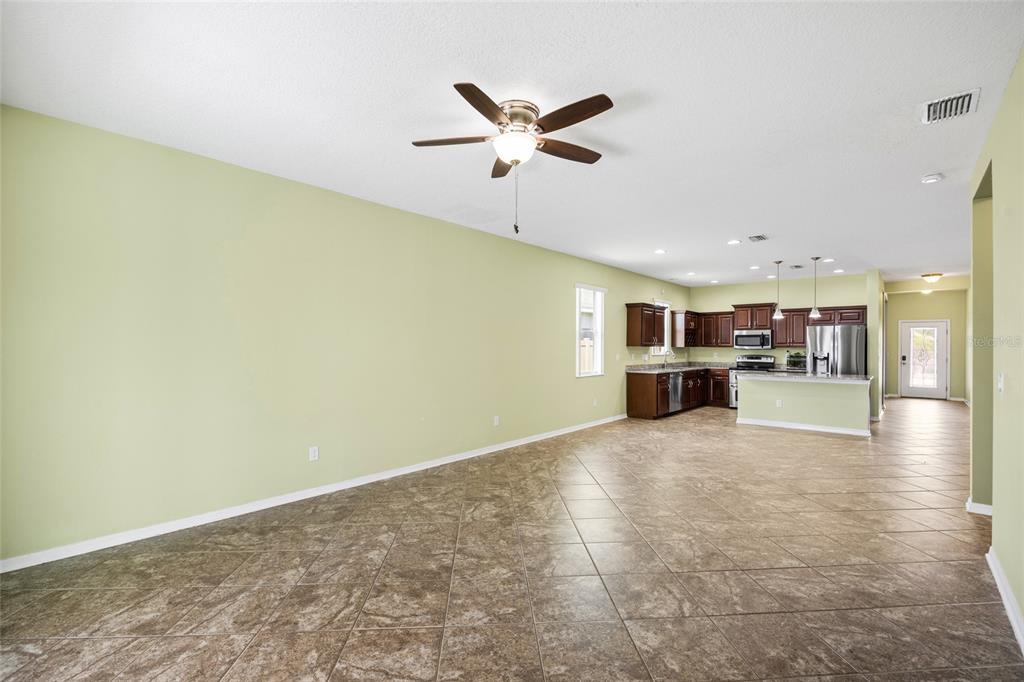 3851 Pacente Loop Wesley Chapel, FL 33543 - Photo 11 of 38