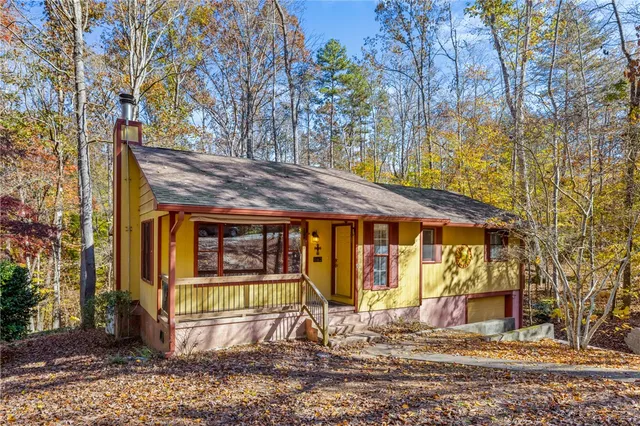 $170,000 | 102 Blossom Court, Westminster, SC 29693