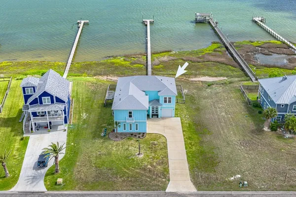 $1,190,000 | 9 Northpointe Drive, Rockport, TX 78382