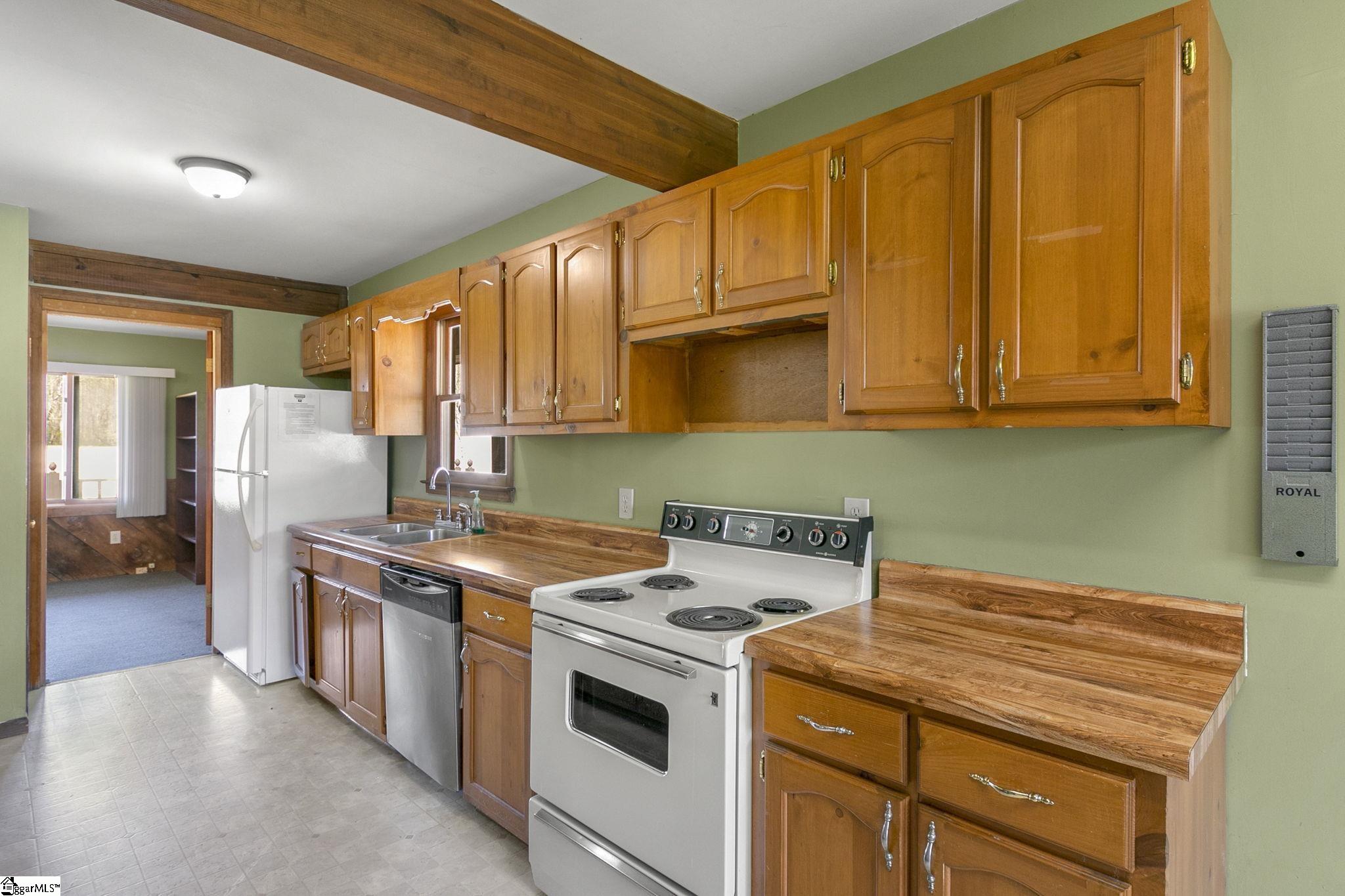 144 Sliding Rock Road Pickens, SC 29671 - Photo 14 of 36