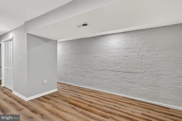 $2,000 | 3629 11th Street Northwest, Washington, DC 20010