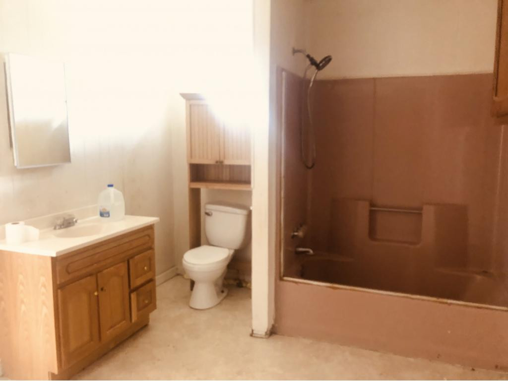 105 Journey's End Road Elizabethton, TN 37643 - Photo 12 of 20 Master Bedroom