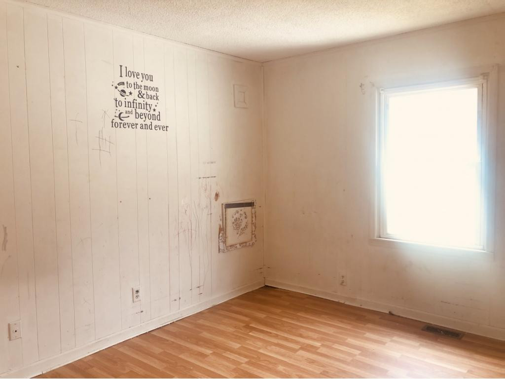 105 Journey's End Road Elizabethton, TN 37643 - Photo 14 of 20 3rd Bedroom