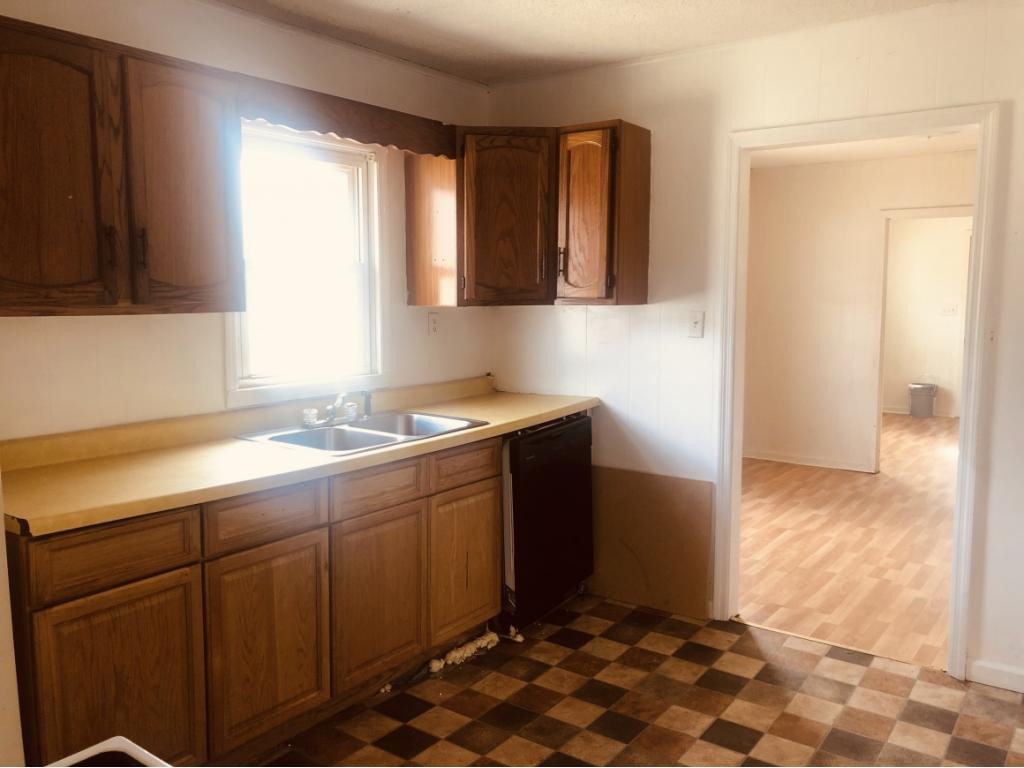 105 Journey's End Road Elizabethton, TN 37643 - Photo 6 of 20 Kitchen