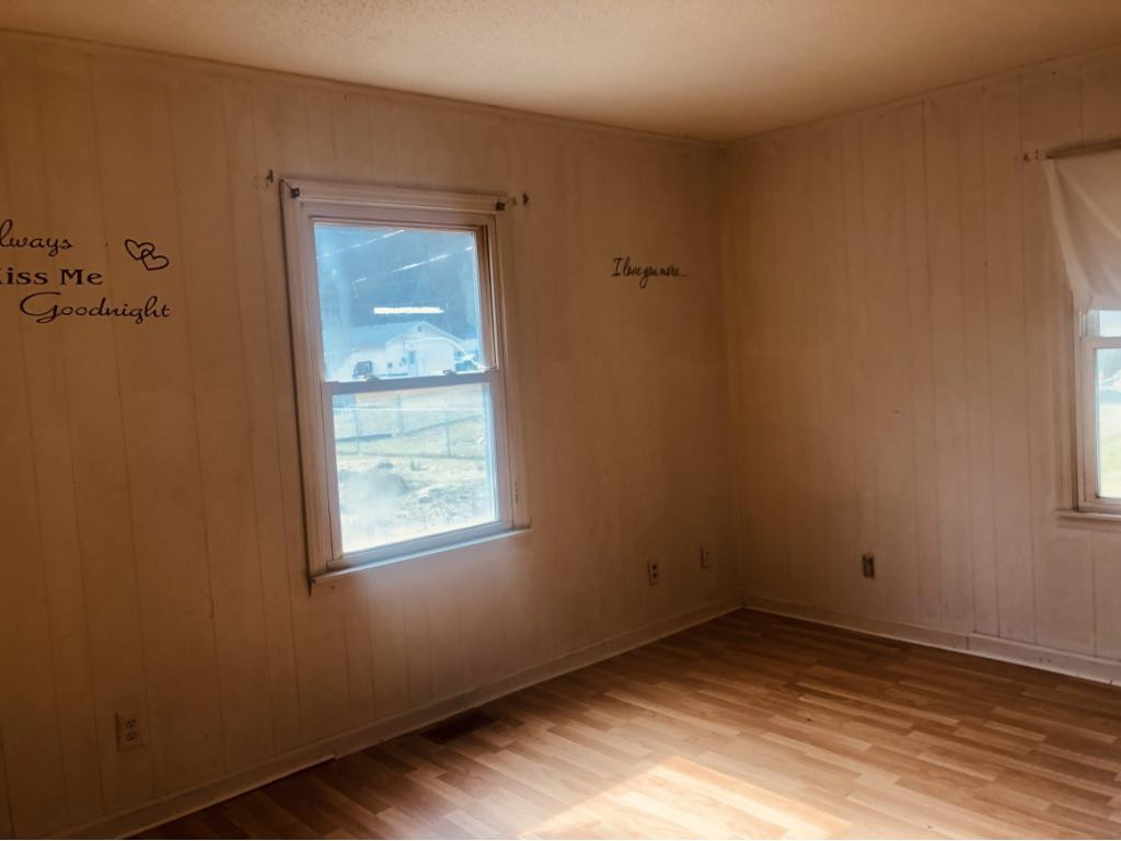105 Journey's End Road Elizabethton, TN 37643 - Photo 10 of 20 Master Bedroom