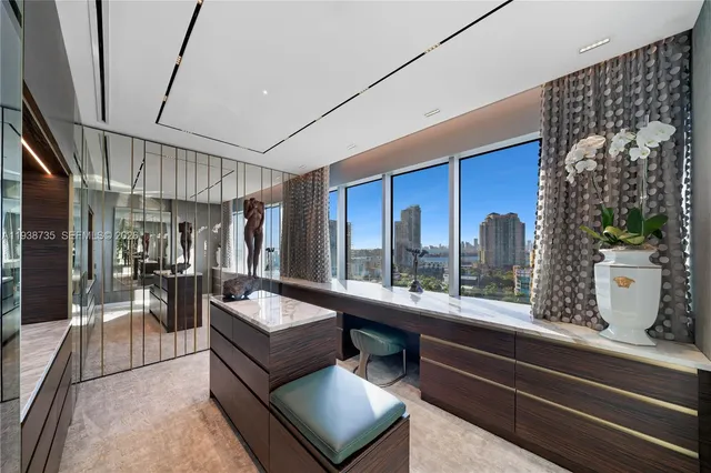 $15,000,000 | 120 Ocean Drive, Unit 1400, Miami Beach, FL 33139