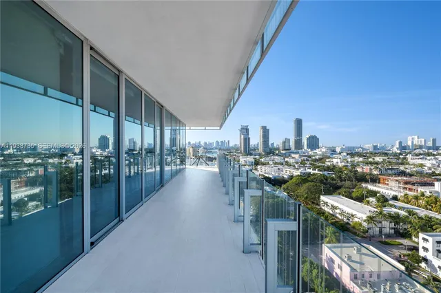 $15,000,000 | 120 Ocean Drive, Unit 1400, Miami Beach, FL 33139