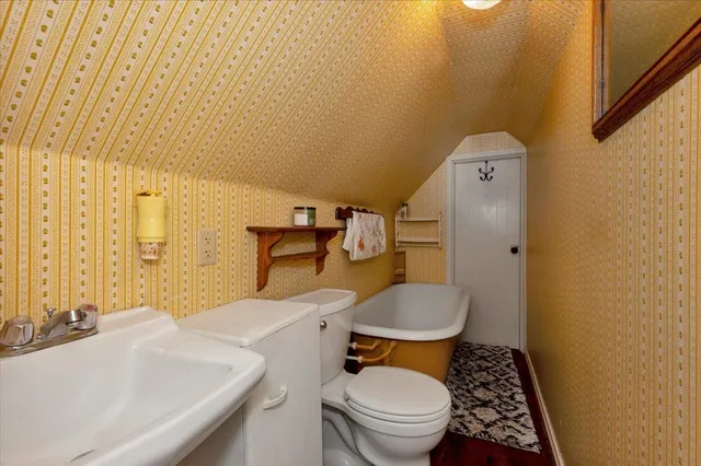 $199,900 | 2608 East 4th Street, Superior, WI 54880