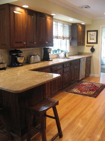 8 Reddy Lane Colonie, NY 12211 - Photo 2 of 12 Photo 2