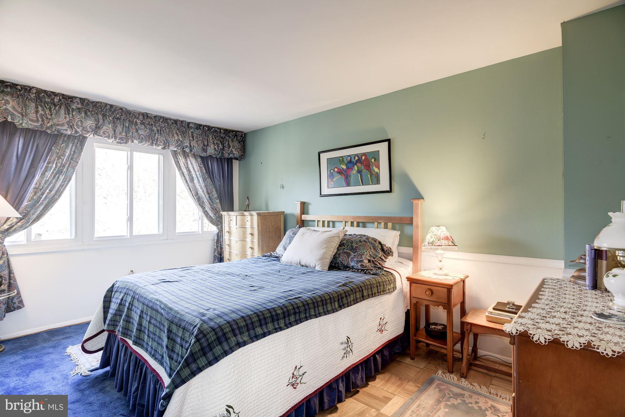 1949 Greenberry Road Baltimore, MD 21209 - Photo 22 of 36 Gallery Image 22