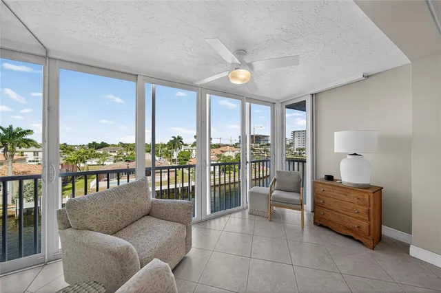$3,300 | 3180 Northeast 48th Court, Unit 412, Lighthouse Point, FL 33064