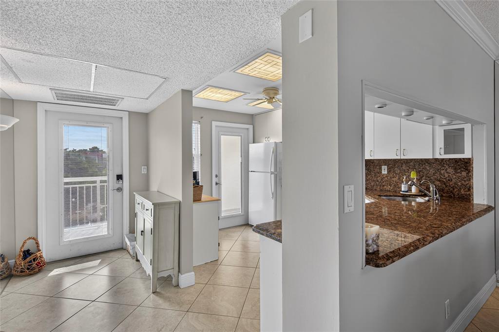 3180 Northeast 48th Court, Unit 412 Lighthouse Point, FL 33064 - Photo 30 of 41