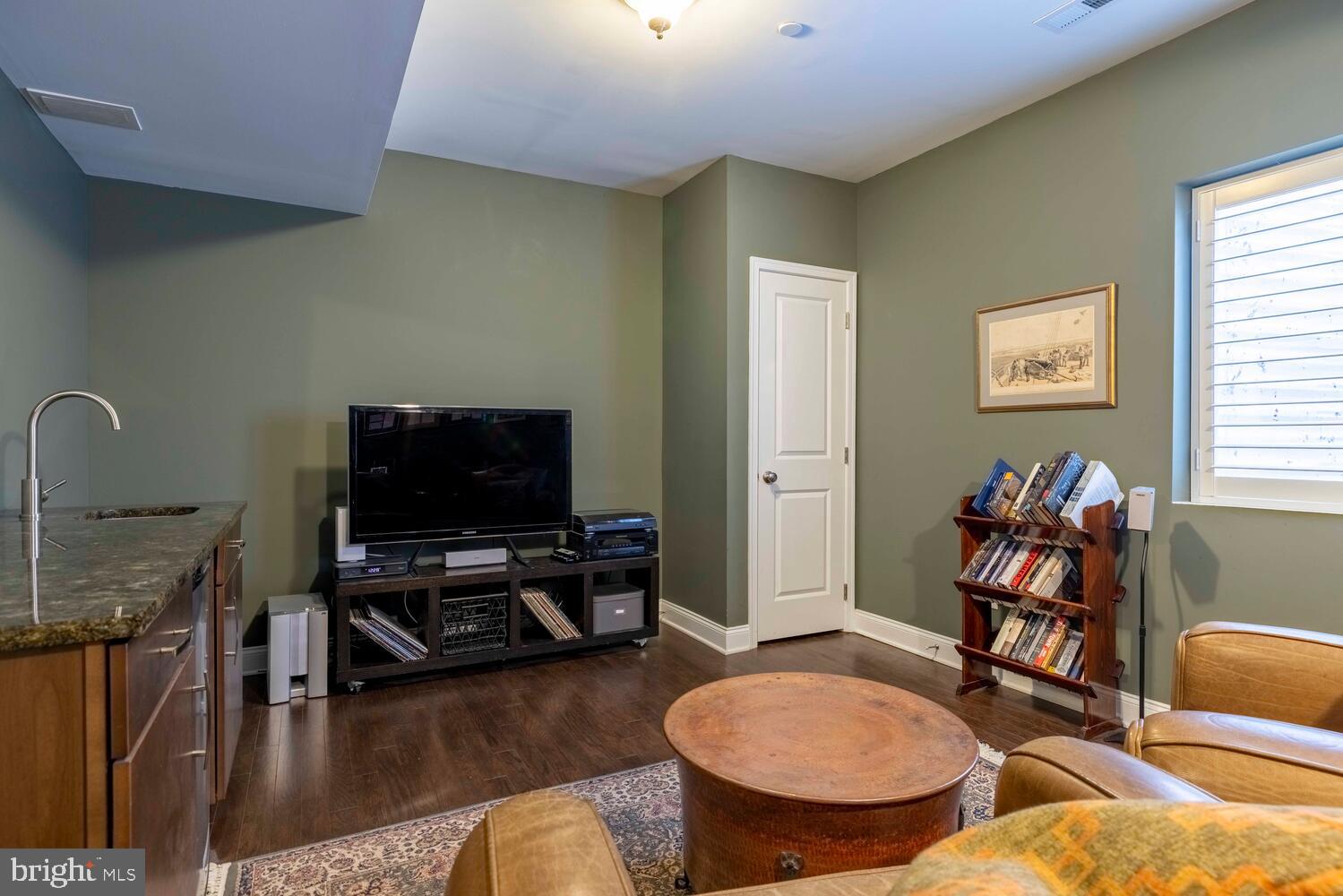 207 Avian Alley Springfield, PA 19064 - Photo 38 of 41