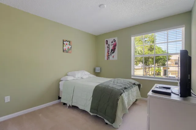 $595,000 | 9672 Wyeth Court, Wellington, FL 33414