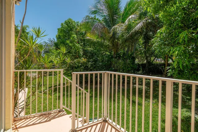 $595,000 | 9672 Wyeth Court, Wellington, FL 33414